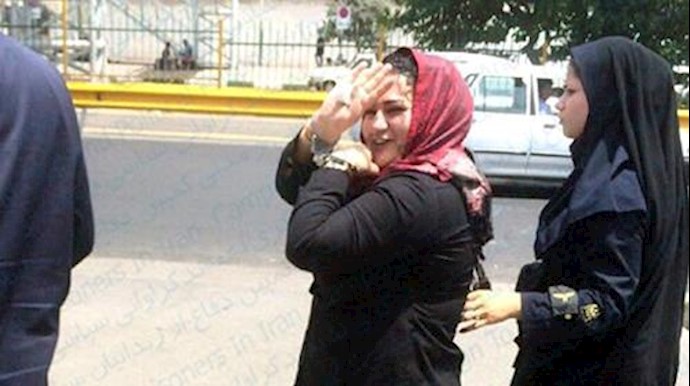 Iran: To protest being hospitalized with shackles, Iranian Political Prisoner refuses to undergo surgery