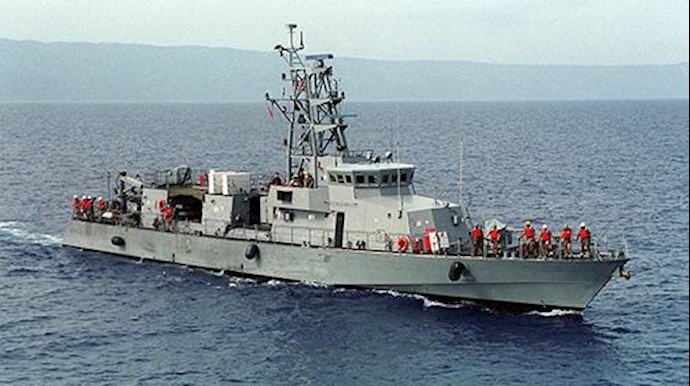 IRAN SAYS IT WARNED OFF US SHIP, NAVY DENIES IT