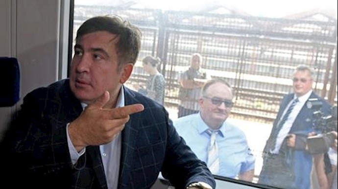 Former Georgian president Saakashvili forces his way into Ukraine