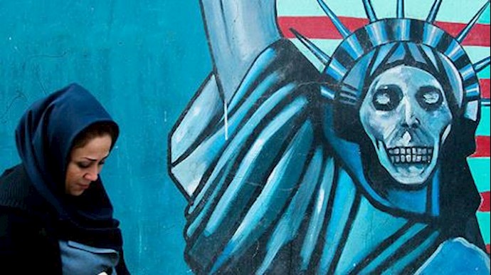 Iranian Lawmakers Push to Ban Foreign Messaging Apps Key to Protests