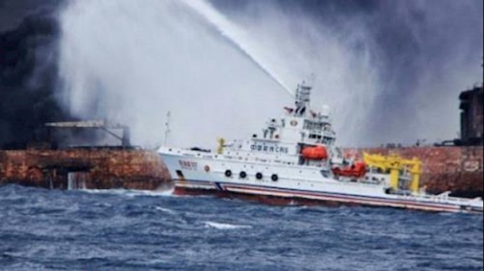 New explosion hinders rescue efforts in Iranian tanker fire