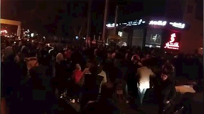  'Ghazvin, Death to Rouhani and Death to the Dictator'