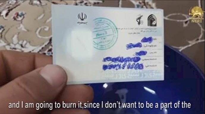 VIDEO: Iranian Protesters Burn Identification Cards After Security Crackdown on Streets