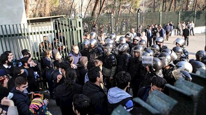 Iran: The Number of Detainees During the Uprisings Is at Least 8,000