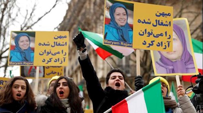 Iranians demonstrate across Europe and US in support Iran uprisings