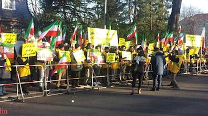 Iran regime opponents rally in France, Germany