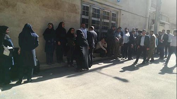 Iran: Protest rally of plundered investors of Arman-Vahdat(photos)