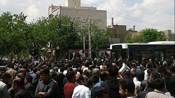 Mass arrests of protesters in Isfahan and continuing protests in various cities of Iran