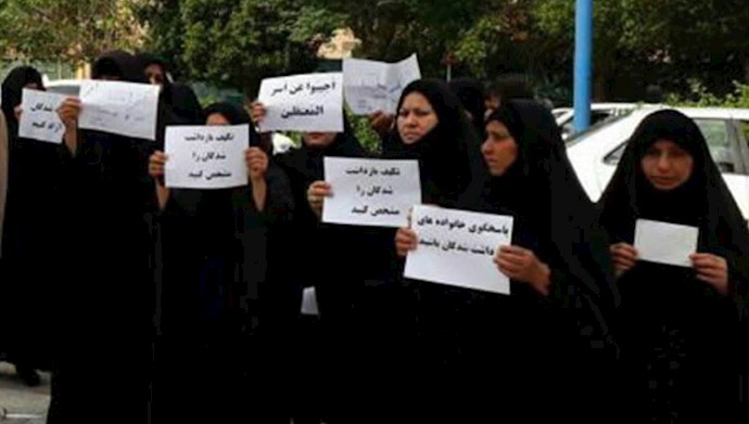  'Ezzat Ka’abi and Nadia Mohammadipour were arrested by agents of the Intelligence Department of Ahwaz '