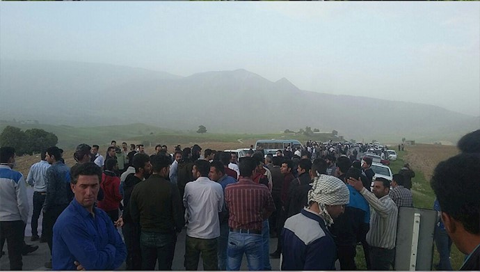  'Protest gathering of workers of chovar'