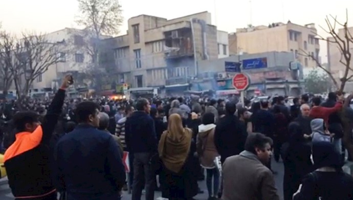  'Iranian people demand regime change in Iran'