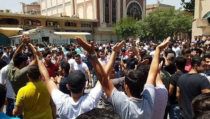 'A large part of the Tehran Bazaar went on strike. '